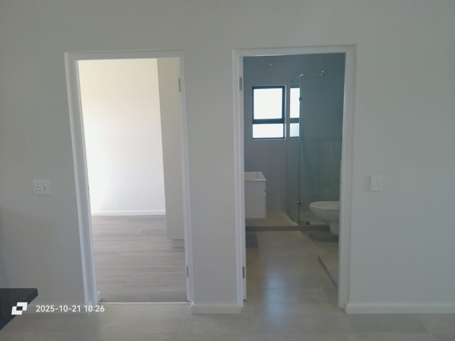 2 Bedroom Property for Sale in Flamingo Vlei Western Cape